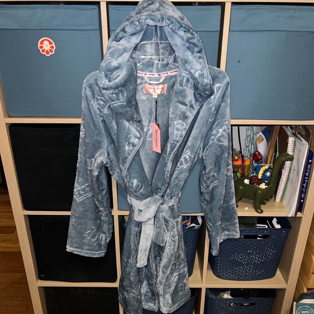 Juicy couture plush hoodie robe